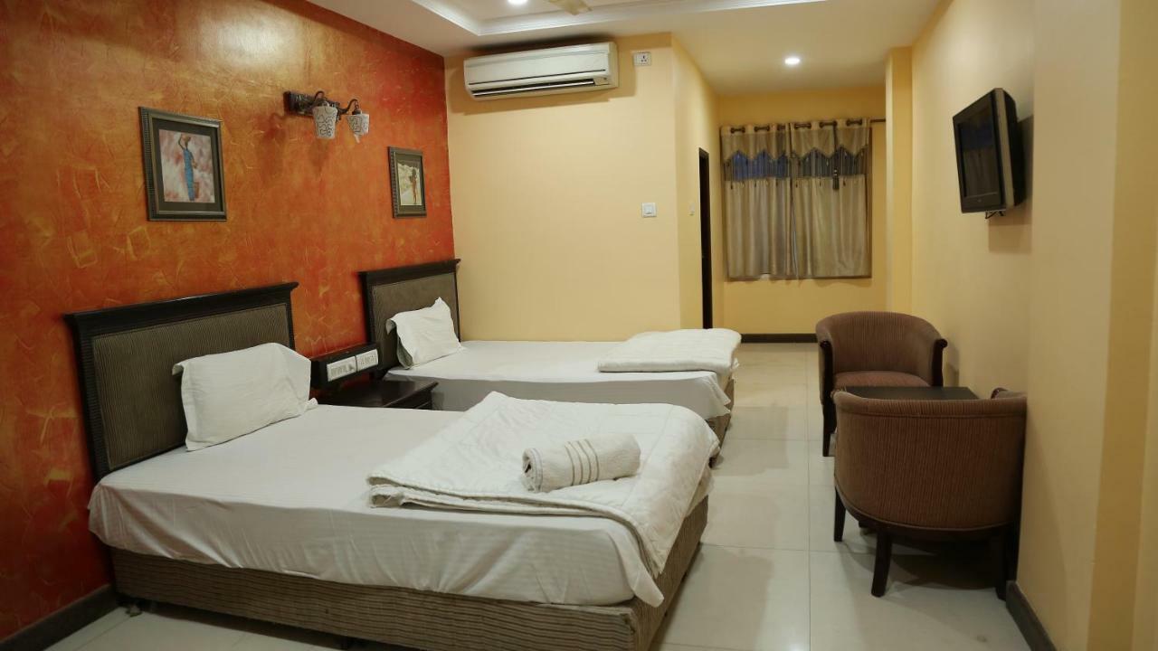 Sriannamalaiyar Residency Hotel Vellore Exterior photo